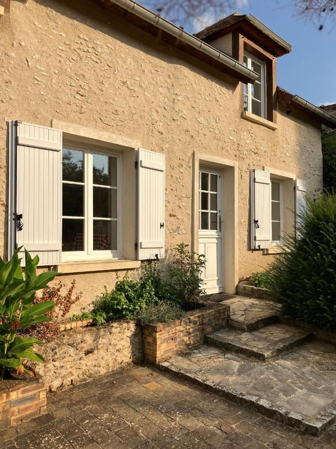 La Petite Maison De La Vallee Bazainville Exterior foto